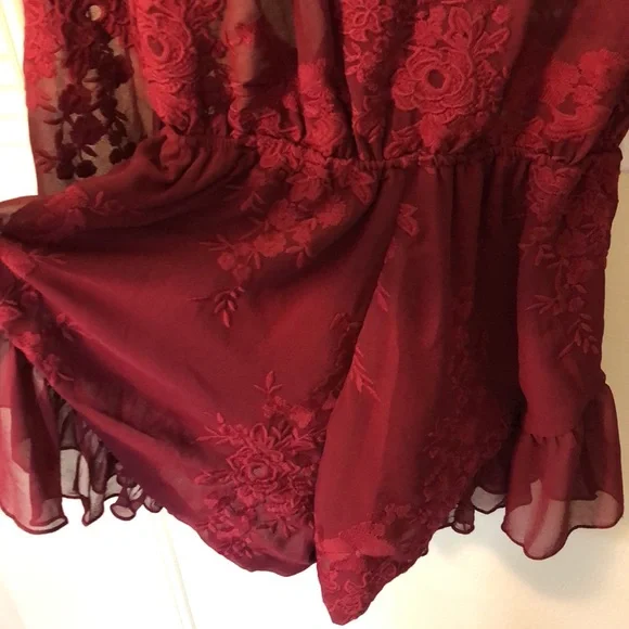NWT showpo no filter play suit in wine lace rare romper sheer long sleeve small - Picture 12 of 16